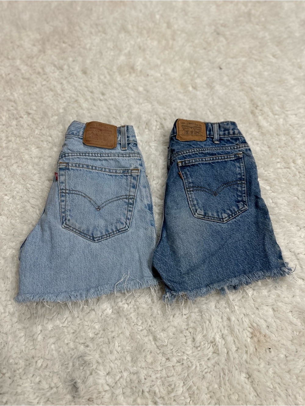 Sz 29 vintage Levi’s cutoffs student cut